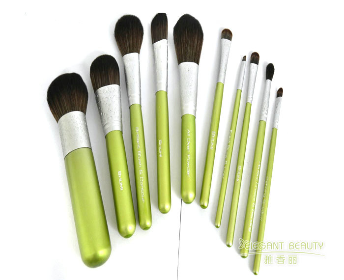 作为生产定制厂家，你们如何确保成套新大香蕉网的质量与耐用性？